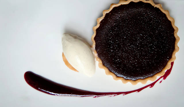 TO EAT：カレーだけじゃない、ムンバイの絶品グルメ<br>「ザ・テーブル」では、甘いものに目がないインドの人びとのため、スイーツも充実している