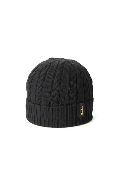 ケーブル編みのブラック。専用箱付き。価格1万9440円