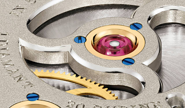 <strong>1815 トゥールビヨン ハンドヴェルクスクンスト</strong><br />ケース｜18Kピンクゴールド<br />直径｜39.5mm<br />厚さ｜11.1mm<br />ムーブメント｜手巻き（Cal.L102.1）<br />機能｜トゥールビヨン（ストップセコンド機能、ゼロリセット機能付き）<br />ストラップ｜アリゲーター<br />防水｜3気圧<br />限定数｜30本<br />価格｜2405万1600円