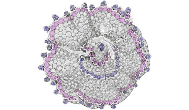 フェデリラ王女のゴッドマザーのリラの精がモチーフ