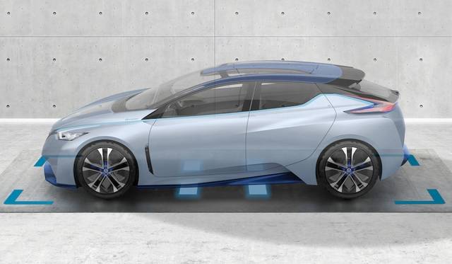 自動ワイヤレス充電も行える