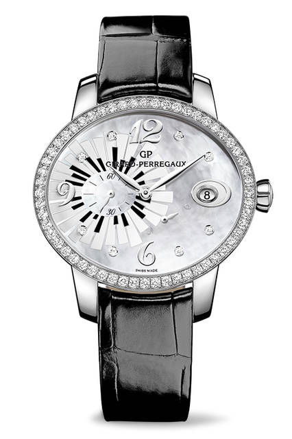 <strong>キャッツアイ フランソワ・ペルゴ アワード（80486D11A1546CK6A）</strong><br />ケース｜ベゼルにブリリアントカットダイヤモンドを62石（総計0.85ct）セットしたステンレスチール<br />サイズ｜37.84 x 32.84 mm<br />防水｜日常生活<br />ムーブメント｜自動巻き（自社製GP03300-0070）<br />パワーリザーブ｜約46時間<br />石数｜27石<br />機能｜時、分、スモールセコンド、日付、パワーリザーブ<br />ストラップ｜ブラックアリゲーター<br />限定本数｜24本（ケースバックに「François Perregaux Award」と、シリアルナンバーの刻印）