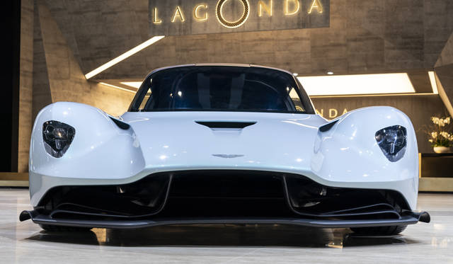 ジュネーブモーターショーで発表されたアストン マーティン プロジェクト003