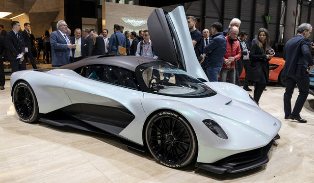 ジュネーブモーターショーで発表されたアストン マーティン プロジェクト003