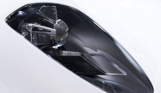 ジュネーブモーターショーで発表されたアストン マーティン プロジェクト003