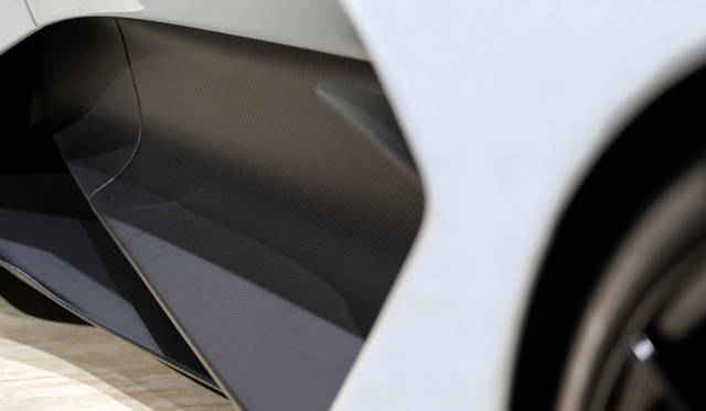 ジュネーブモーターショーで発表されたアストン マーティン プロジェクト003