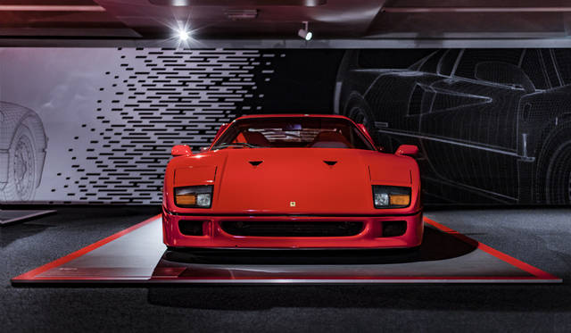 1987年に創業40周年を記念し製作されたF40。