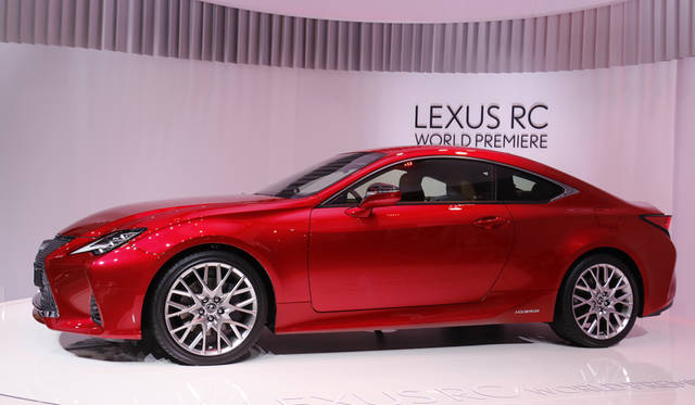 Lexus RC300h (facelifted)