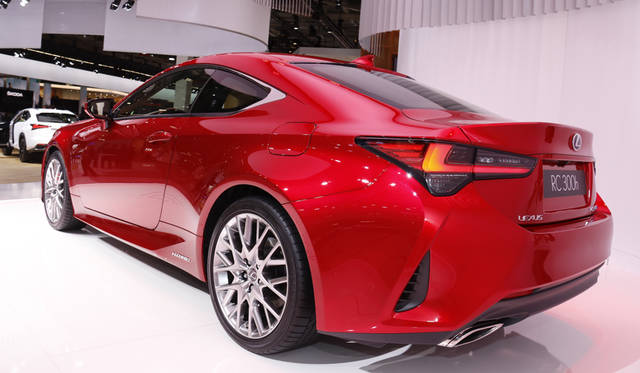 Lexus RC300h (facelifted)