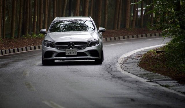 Mercedes-Benz C 220 d Stationwagon Avantgarde｜メルセデス・ベンツ C 220 d ステーションワゴン アバンギャルド