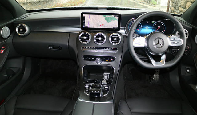 Mercedes-Benz C 220 d Stationwagon Avantgarde｜メルセデス・ベンツ C 220 d ステーションワゴン アバンギャルド