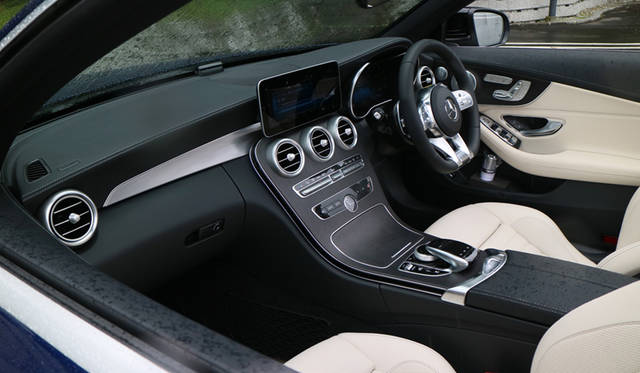  Mercedes-AMG C43 4MATIC Cabriolet｜メルセデスAMG C43 4マチック カブリオレ