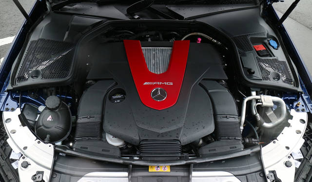  Mercedes-AMG C43 4MATIC Cabriolet｜メルセデスAMG C43 4マチック カブリオレ