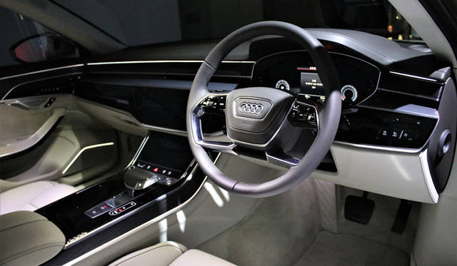 Audi A8｜アウディA8