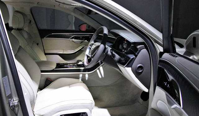 Audi A8｜アウディA8