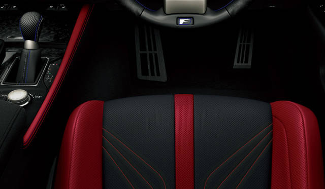 新たに追加となったブラック＆アクセント フレア レッドのインテリアカラー