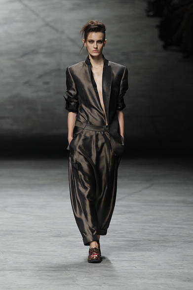 <strong>HAIDER ACKERMANN｜ハイダー アッカーマン</strong>　2012年春夏コレクション速報