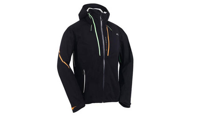 <strong>KJUS｜チュース</strong>　軽い着心地のハイキングジャケット。5万7750円