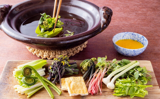 「山の朝食」 「山の朝食」