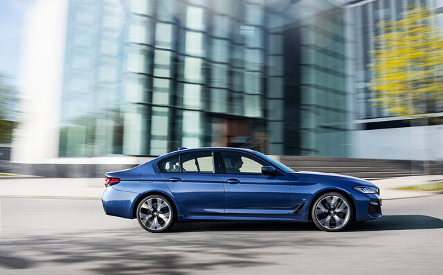 BMW 530e xDrive セダン