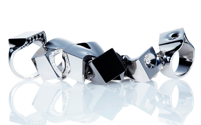 コア ジュエルス 