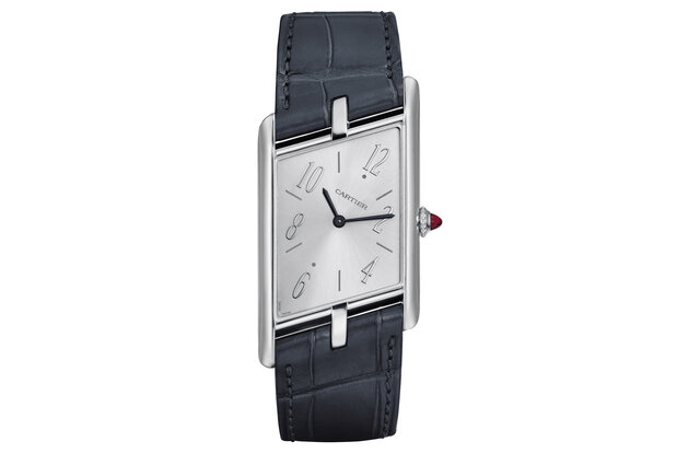 CARTIER カルティエ タンク アシメトリック