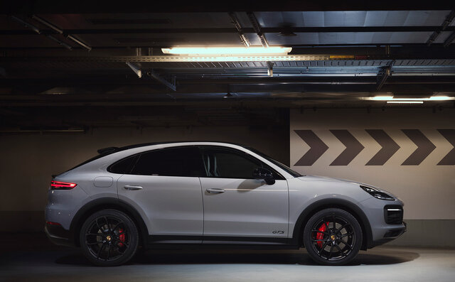 ポルシェ カイエンGTS クーペ