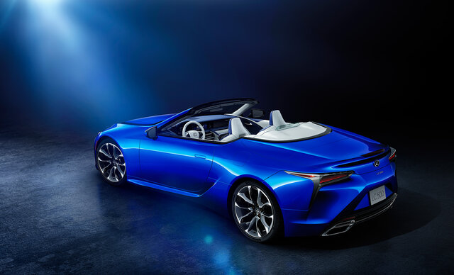 LC500コンバーチブル“Structural Blue” LC500コンバーチブル“Structural Blue”