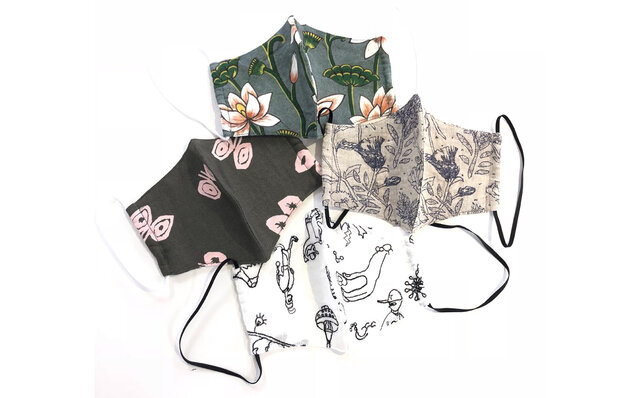 三越伊勢丹 マスク