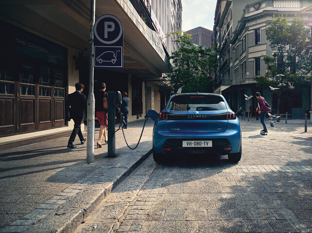 PEUGEOT 208 プジョー208 PEUGEOT 208 プジョー208