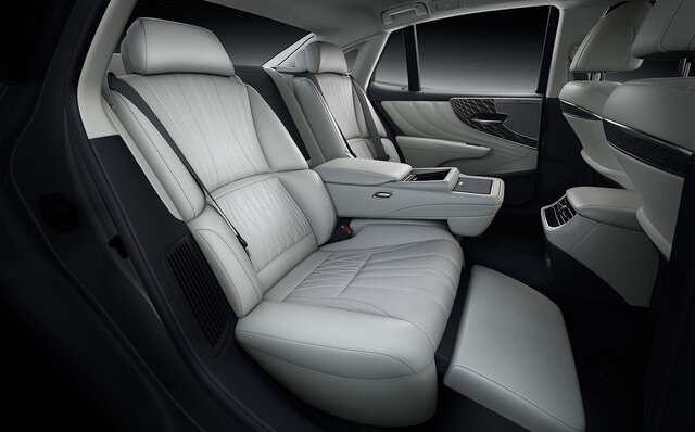 レクサスLS インテリア