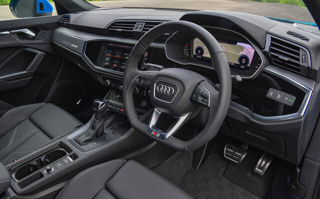 アウディ Q3 Q3スポーツバック インテリア アウディ Q3 Q3スポーツバック インテリア