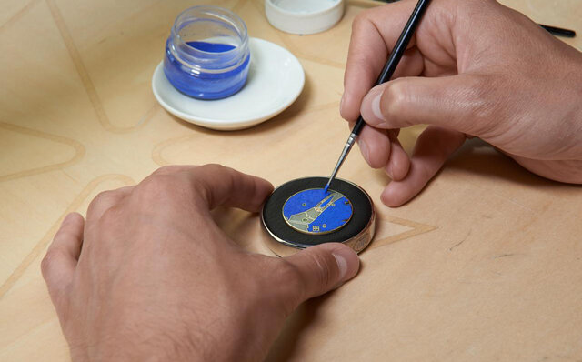 ヴァシュロン・コンスタンタン メティエ・ダール・ヴィル・ルミエール 東京