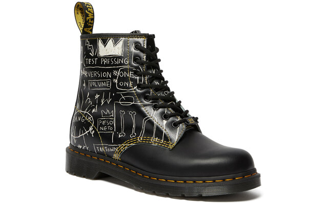DR.MARTENS
