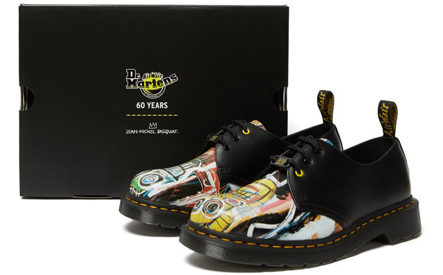 DR.MARTENS