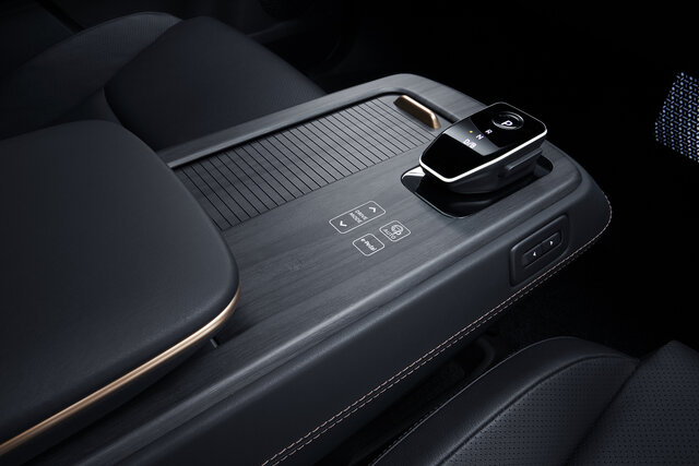 NISSAN Ariya 日産アリア