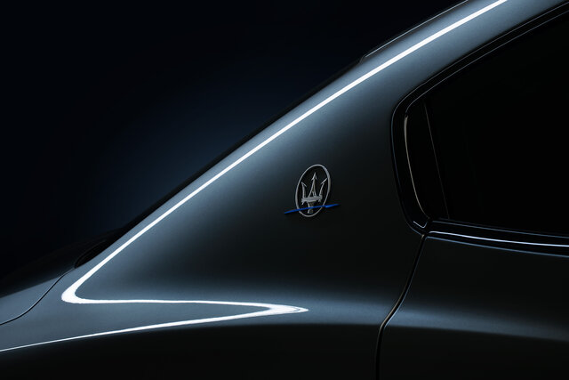 MASERATI Ghibli Hybrid マセラティ ギブリ ハイブリッド MASERATI Ghibli Hybrid マセラティ ギブリ ハイブリッド