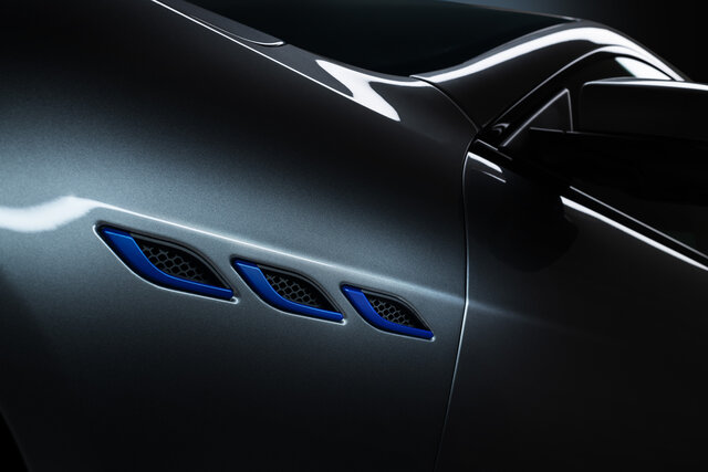 MASERATI Ghibli Hybrid マセラティ ギブリ ハイブリッド MASERATI Ghibli Hybrid マセラティ ギブリ ハイブリッド