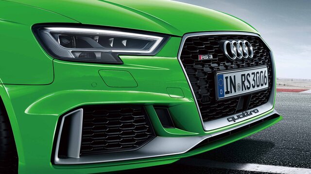 アウディ RS3スポーツバック アウディ RS3スポーツバック