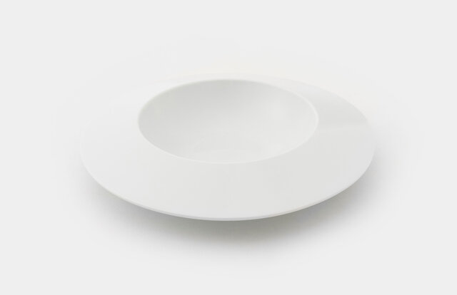 小宮山雄飛が監修したカレー皿「zen to Y・K」 小宮山雄飛が監修したカレー皿「zen to Y・K」