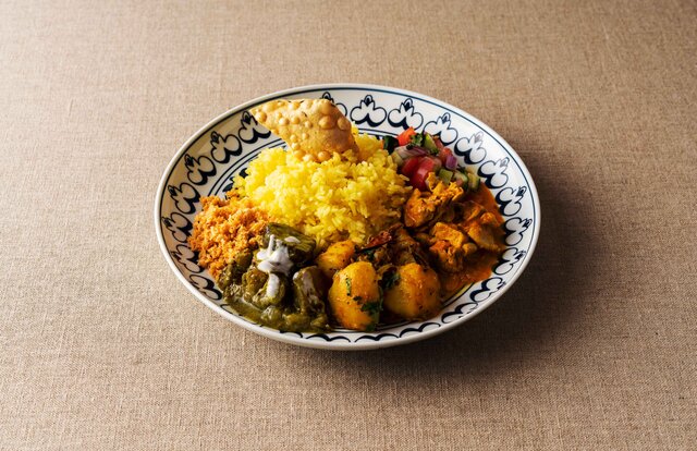 ツレヅレハナコが監修したカレー皿「zen to turehana_b」  ツレヅレハナコが監修したカレー皿「zen to turehana_b」