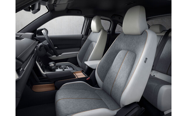 MAZDA MX-30 マツダMX-30