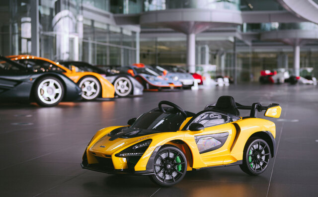 McLaren Senna マクラーレン セナ McLaren Senna マクラーレン セナ