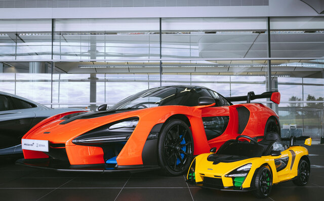 McLaren Senna マクラーレン セナ McLaren Senna マクラーレン セナ