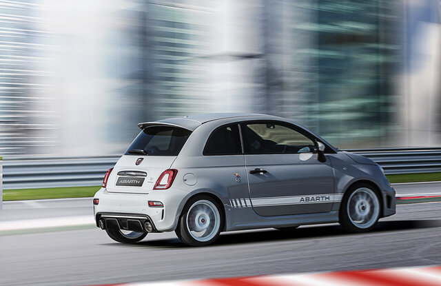 Abarth 595 esseesse アバルト595 エッセエッセ Abarth 595C esseesse アバルト595C エッセエッセ Abarth 595 esseesse アバルト595 エッセエッセ Abarth 595C esseesse アバルト595C エッセエッセ