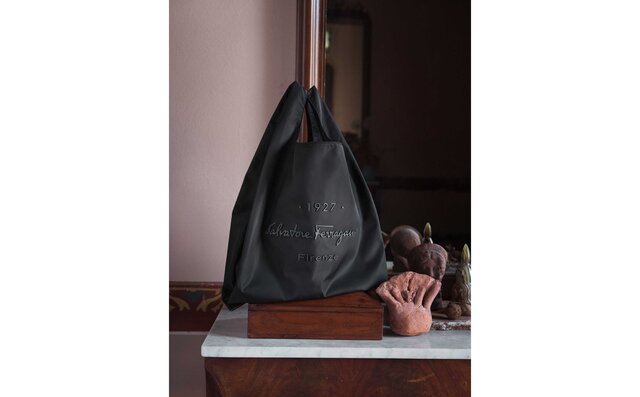 Salvatore Ferragamo サルヴァトーレ フェラガモ Salvatore Ferragamo サルヴァトーレ フェラガモ