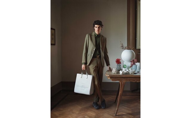 Salvatore Ferragamo サルヴァトーレ フェラガモ Salvatore Ferragamo サルヴァトーレ フェラガモ