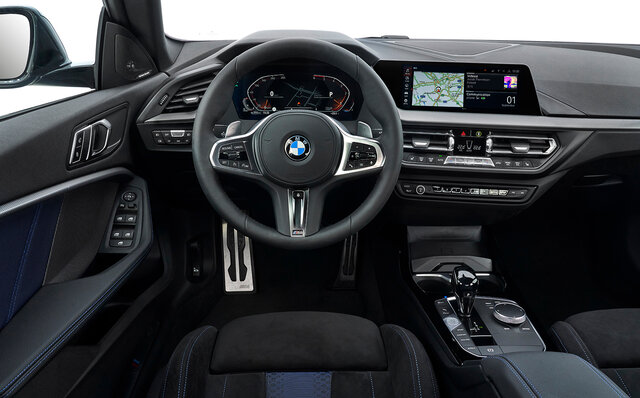 BMW 218d グランクーペ インテリア