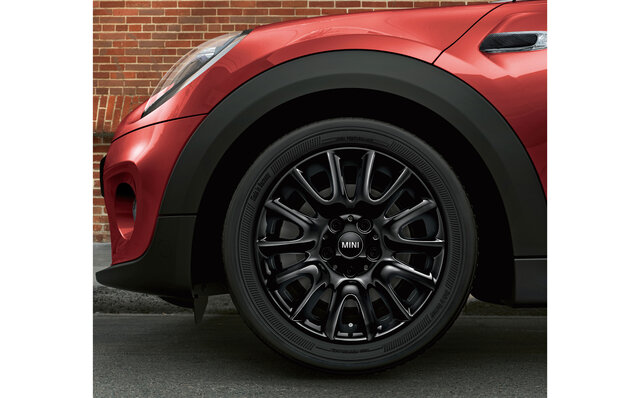 MINI 5 Door Rosewood Edition