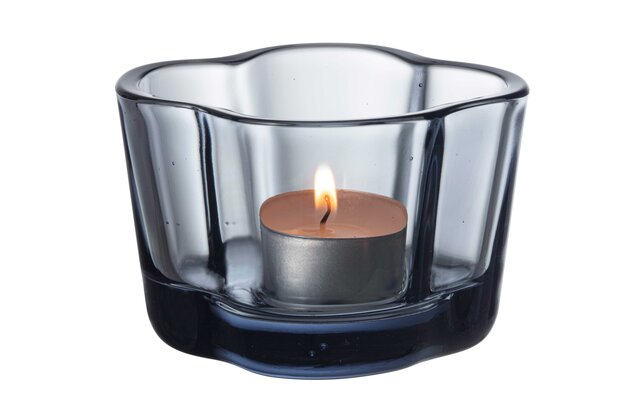 仕上がりはワン&オンリー。100%リサイクルガラスを用いたコレクション iittala 仕上がりはワン&オンリー。100%リサイクルガラスを用いたコレクション iittala